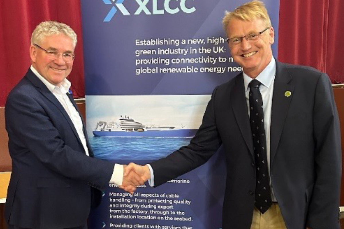 Thanks to Kevin Gibson MSP (pictured with Alan Mathers – XLCC Project Director) for attending the XLCC public communication session at West Kilbride on 12th of October.